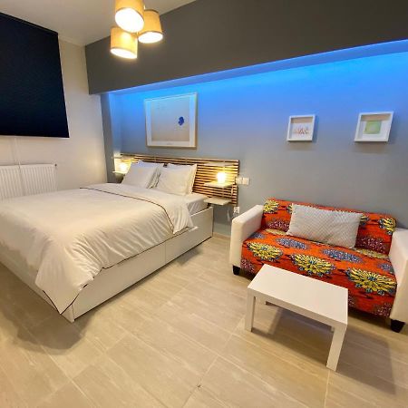 For A Genuine Athenian Homestay! Bagian luar foto